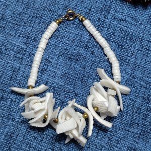 Shell Bracelet  (4B)